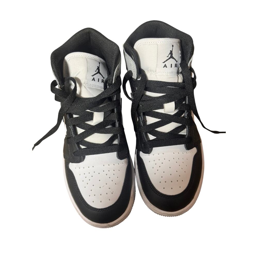 Air Jordan 1 Mid Older Boys Sneakers Boys 4.5Y White Gray Leather Athletic Logo - Picture 3 of 11